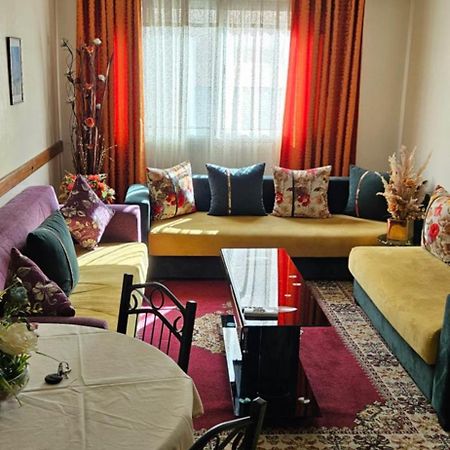 Joum Book Appartement Tous Conforts Maarif Casa Blanca Exterior foto