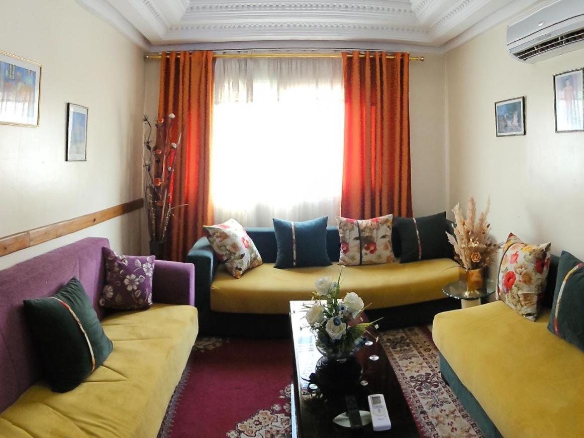 Joum Book Appartement Tous Conforts Maarif Casa Blanca Exterior foto